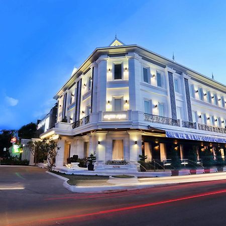 Arunreas Hotel Phnom Penh Dış mekan fotoğraf