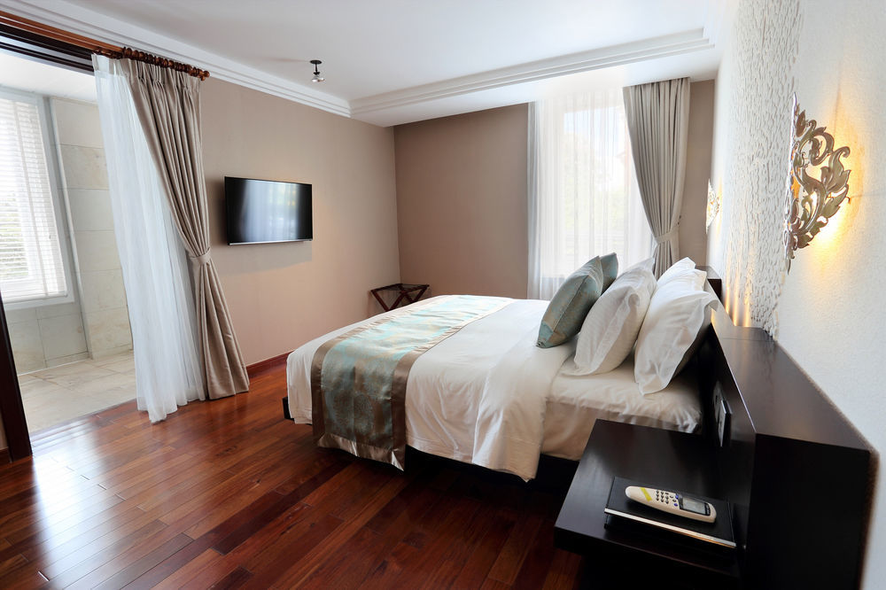 Arunreas Hotel Phnom Penh Dış mekan fotoğraf
