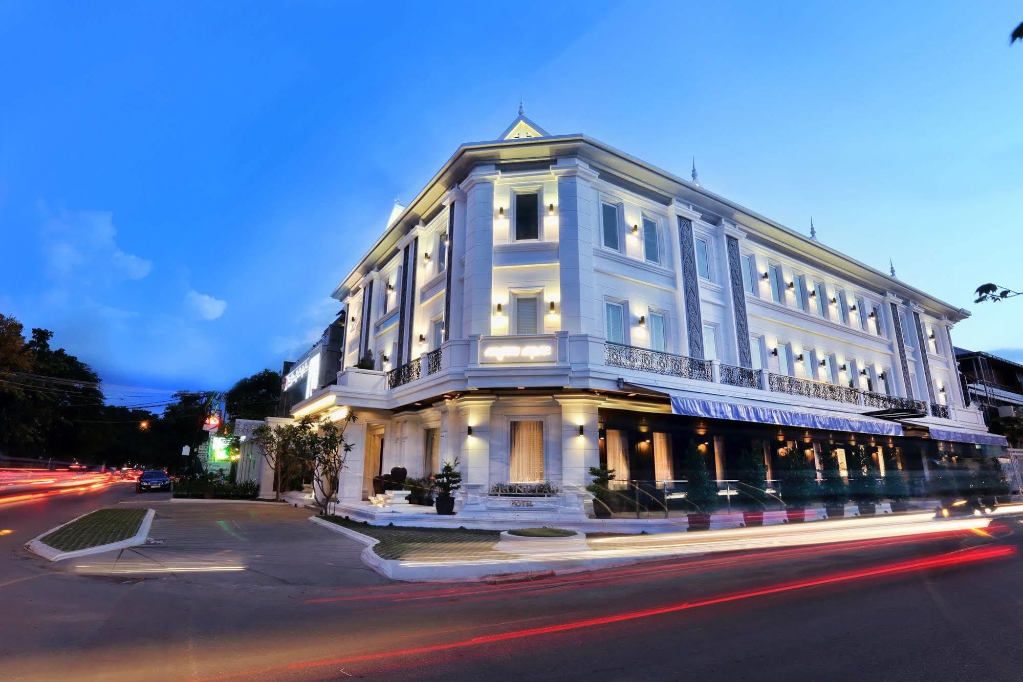 Arunreas Hotel Phnom Penh Dış mekan fotoğraf