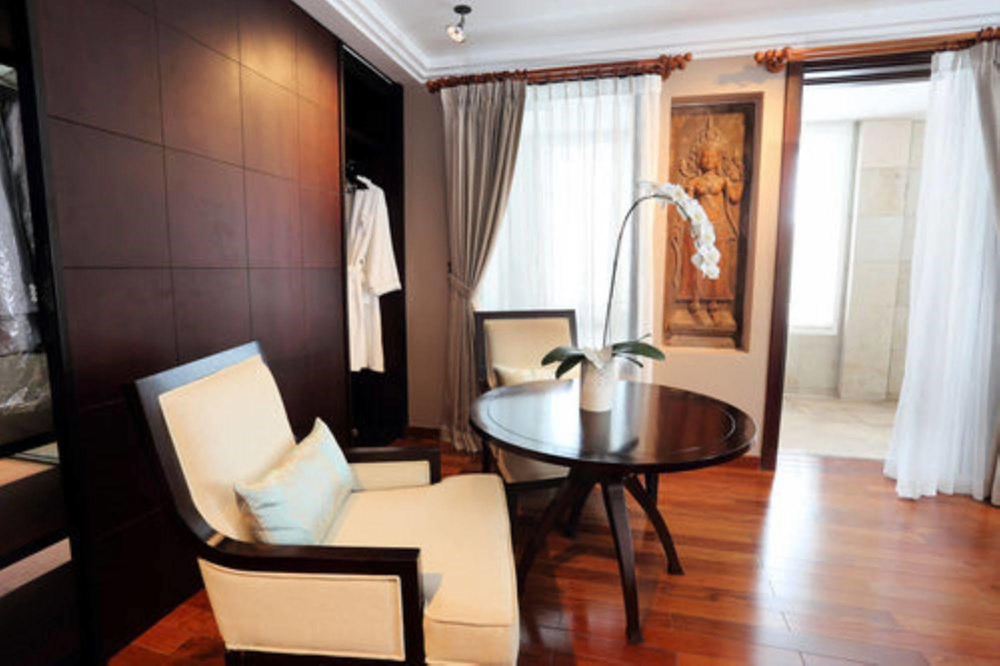 Arunreas Hotel Phnom Penh Dış mekan fotoğraf